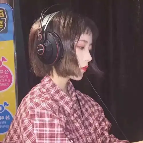 头像愿世界化为沧海愿你我归于初见