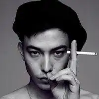 抽烟侧面高冷男头像微信头像图片大全