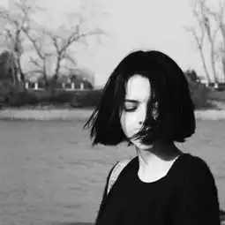 黑白伤感的女生头像都是因为你