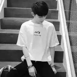 2018qq个性头像男生黑白帅气超酷.没有谁一定离不开谁