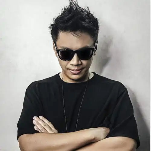 许雅涵苦练病毒,知名网红黑男分享