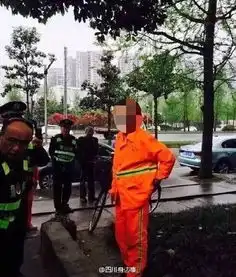 爱狗走失仅2小时,再相见竟已被活剥皮