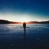 男生孤独背影伤感图片,失恋爱情男头孤独背影很落幕