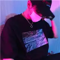 20岁帅哥图片大图微信头像图片大全