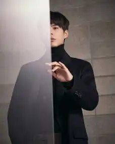 组图朴宝剑秋季宣传写真公开职场精英范儿帅气干练