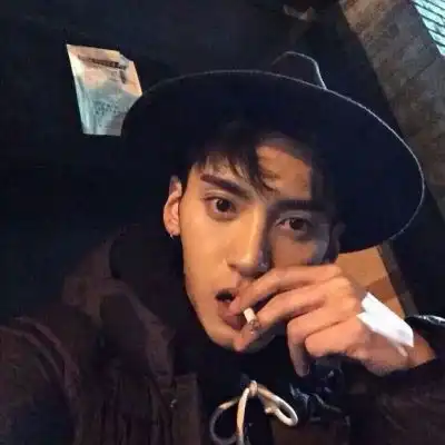 qq头像男生抽烟伤感颓废高清图片2018是好是坏皆为经历