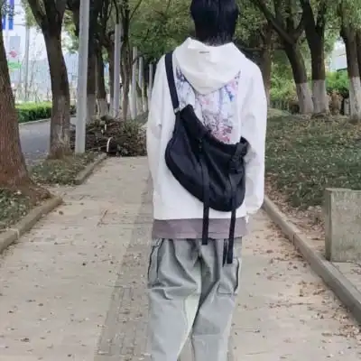 男生头像能影响你情绪的人应该很重要吧