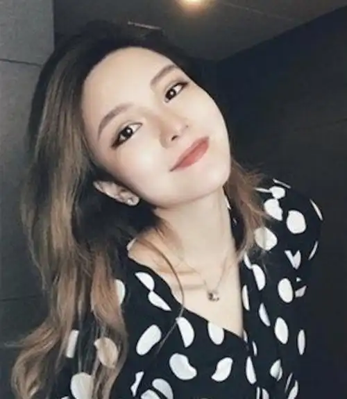 周扬青晒与罗志祥好友合照小猪活跃难掩好心情