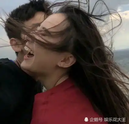 最适合官宣的情侣头像好好保管温柔和可爱,留给喜欢的人