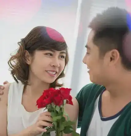 和男闺蜜旅游5天,回家见女闺蜜在我床上,丈夫我们也是清白的