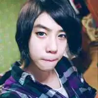 一人淋雨伤感带字图片微信头像图片大全