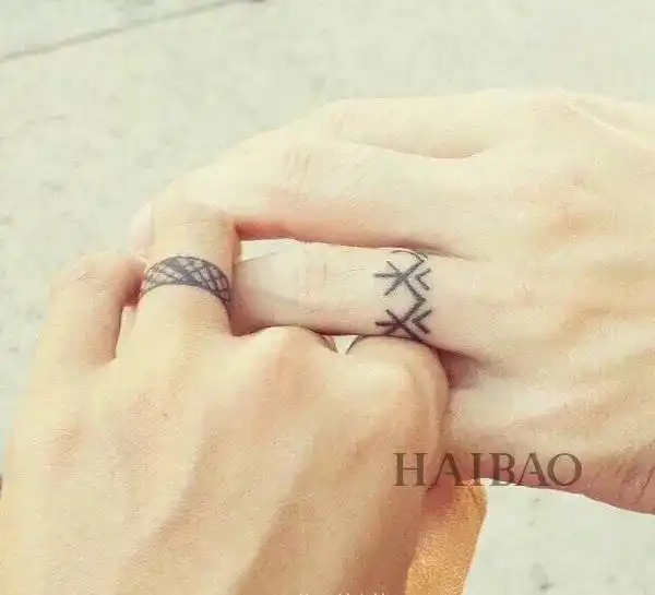 见证爱情的情侣纹身你有木有