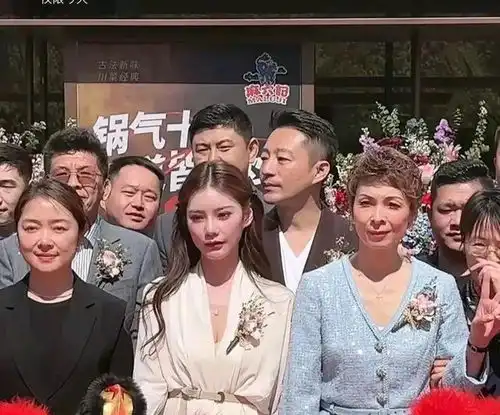 马筱梅地位升级公司c位取代婆婆白衣与汪小菲剪彩直播90万看