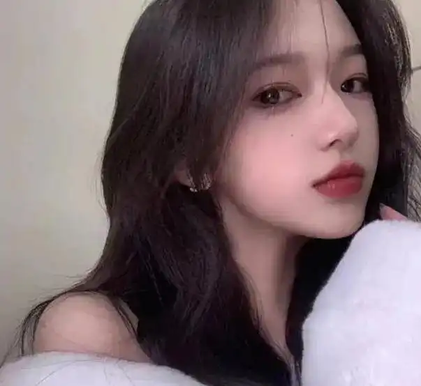 心理测试你喜欢下面哪种类型的女生测是否有人默默地爱着你