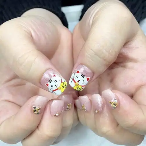 超级软萌的招财猫美甲教程,新年美甲有着落啦