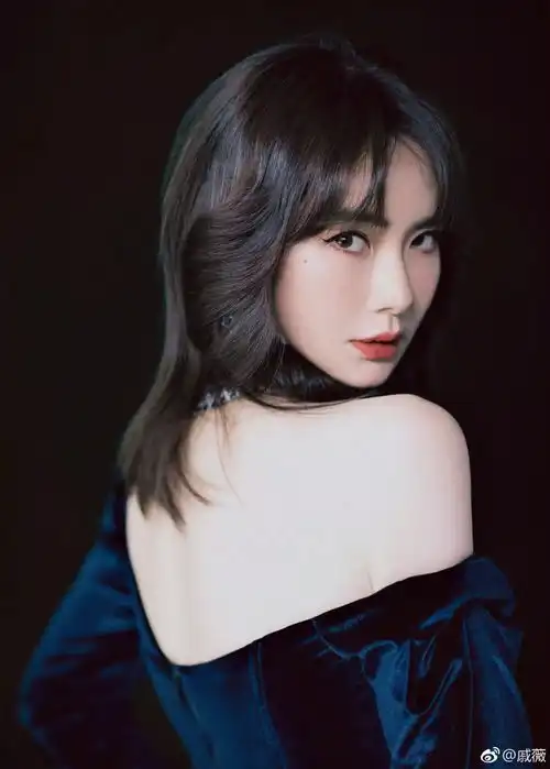 戚薇全家都在用洗一次,头发就像打了水光针干枯毛躁救星