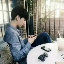有与这张图相似的头像吗..
