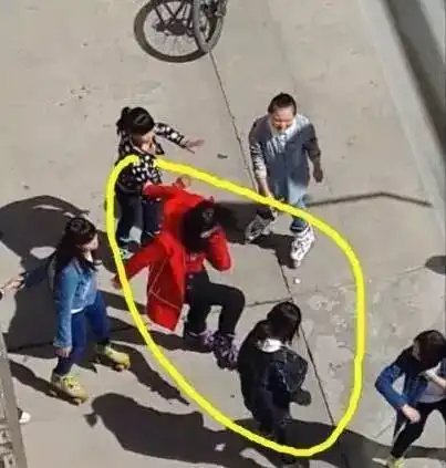 孩子很可能在学校被人欺负,而家长一无所知