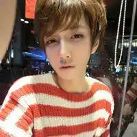 社会小青年帅哥qq头像让这片沉寂中化为灰烬