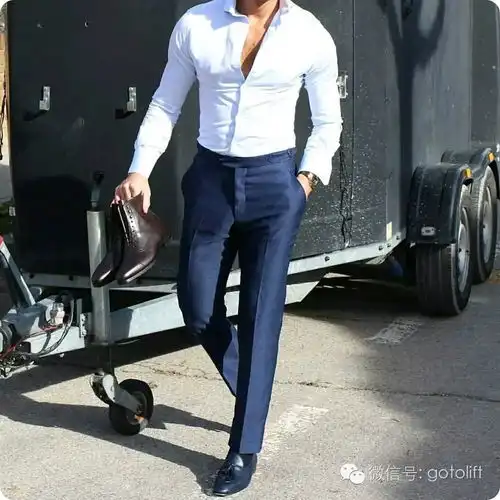 穿正装的男人才是世界上最毒的药