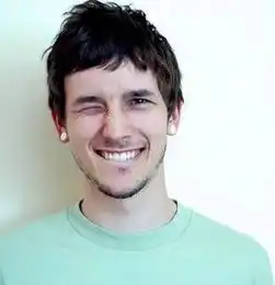 求qq欧美男生头像穿着朴素的不要怪异发型,也不要什么作秀姿势