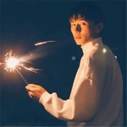 干净的情侣头像男女各一张,谢谢你的不离不弃