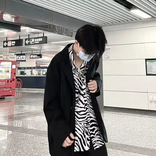 男生头像那些没有好好说过再见的人