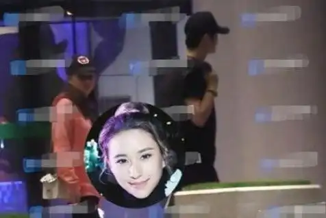 窦骁热吻美女身份被扒,衣服帽子侧脸极像,疑是赌王公主何超莲