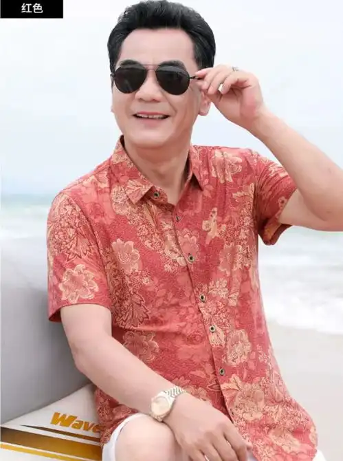 男人到了六七十岁,建议别穿这4种老头装,显老土气还很油腻