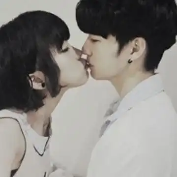 把你捧在手心移入心脏