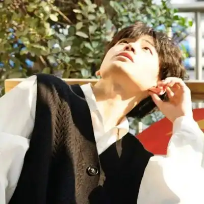 2023最新帅气学生气男生头像