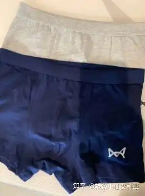 男生穿内裤,三角裤多还是直角内裤多