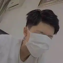 男生发型两边剃掉,一秒变帅哥