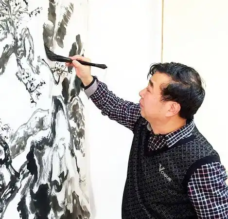 孙培增人物画作品古朴淡雅,画面具有强烈的文化气息古典风范