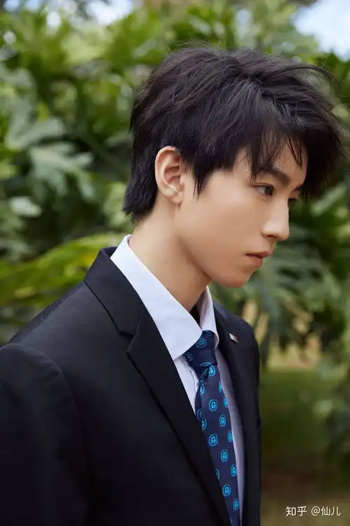 当初王俊凯在全网黑的时候你们都是怎么陪他熬过来的