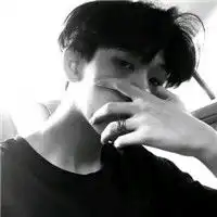 黑白时尚男生头像抓不住的风