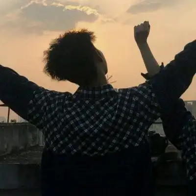 满眼都是你的男孩子文案