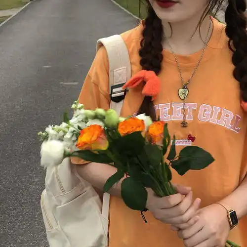 捧花女头收集世间温柔去见你