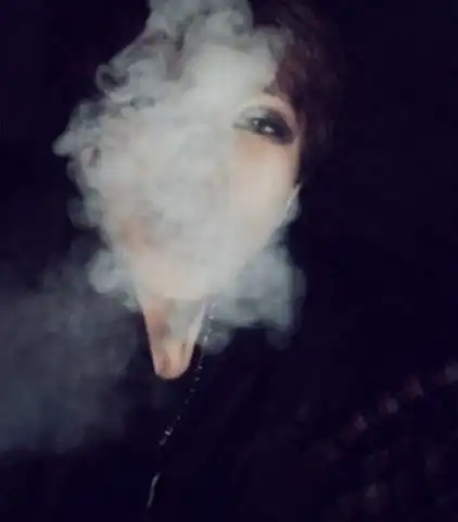 初中生也有烟瘾缓解压力只是借口,真正原因让很多家长暴走