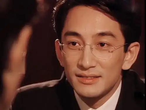 眼镜杀也挑人这18位男星,有人戴上像撕漫男,有人秒变隔壁大爷