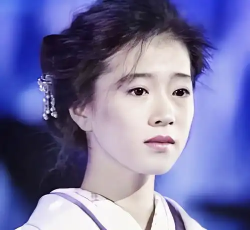 娱乐圈第一渣男脚踏中日三大top女星,年过半百还婚内出轨