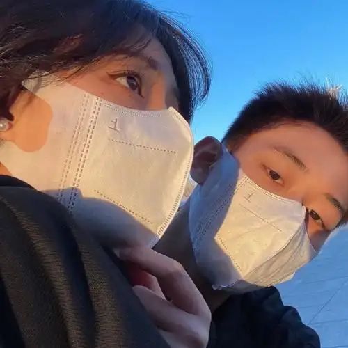 情侣头像暗恋很苦,像夏季的风