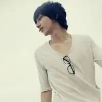 给配个男头像看着搭配就行情侣头像