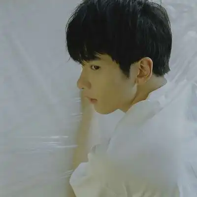 文艺超帅男头像,伤心安静一点的男生