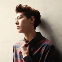 少年荒芜了谁的夏男生头像