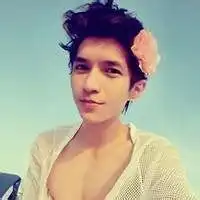 男士带花和手的的微信头像微信头像图片大全