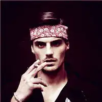 欧美男生抽烟头像,抽烟的男人味道不同吧