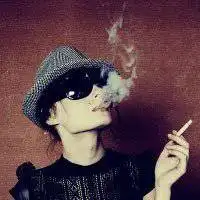 带自生自灭的叼烟头像微信头像图片大全