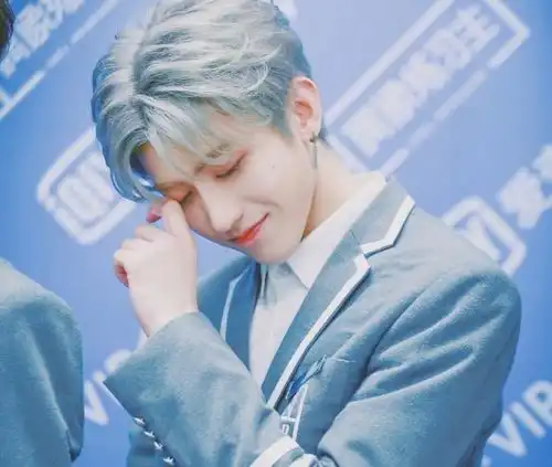 看完这个可以理解为什么蔡徐坤被多人喜欢了,一直很努力,他值得