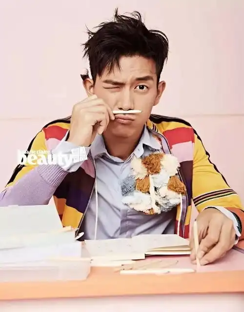 包贝尔4岁女儿也中了李现的毒万千少女的现男友,到底哪里好